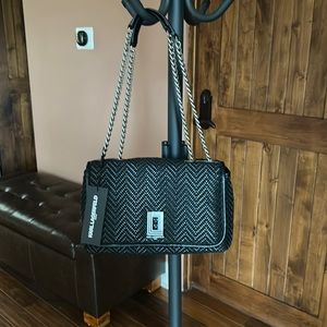 Karl Lagerfeld shoulder bag.